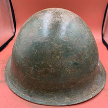 Charger l'image dans la galerie, Original British / Canadian Army WW2 Soldiers Military Combat Mk3 Turtle Helmet - The Militaria Shop