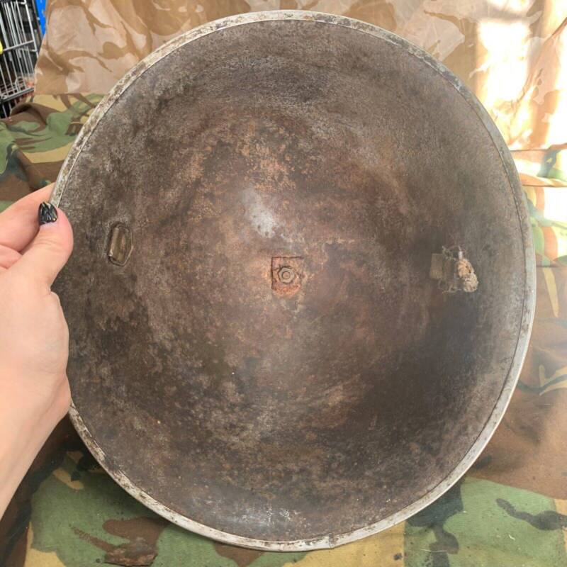 Original WW2 British / Canadian Mk3 Army Combat Turtle Helmet - The Militaria Shop