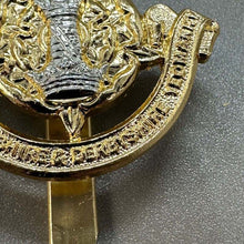 Load image into Gallery viewer, Leicestershire & Derbyshire Yeomanry - Genuine British Army Cap Badge - The Militaria Shop