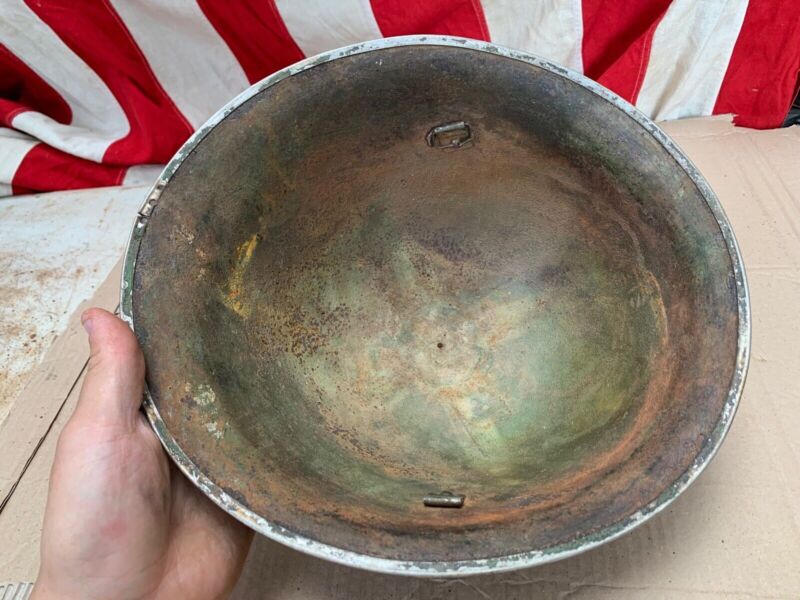 Original WW2 British / Canadian Mk3 Turtle Helmet Great Paint - The Militaria Shop