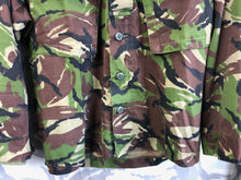 Lade das Bild in den Galerie-Viewer, Genuine British Army DPM Lightweight Combat Jacket - Size 160/96 - The Militaria Shop