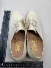 Load image into Gallery viewer, Original WW2 British Army Women's White Summer Shoes - ATS WAAF - Size 240s - The Militaria Shop