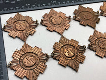 Charger l'image dans la galerie, British Army Victorian 74th (Highland) Regiment of Foot Cap Badge - The Militaria Shop