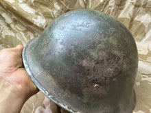 Charger l'image dans la galerie, WW2 Mk3 High Rivet Turtle - British / Canadian Army Helmet - Nice Original - The Militaria Shop