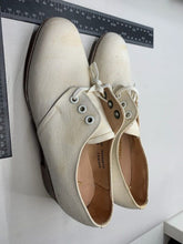 Load image into Gallery viewer, Original WW2 British Army Women's White Summer Shoes - ATS WAAF - Size 240s - The Militaria Shop