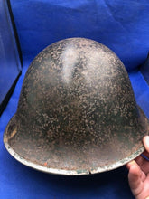 Charger l'image dans la galerie, WW2 Canadian / British Army Mk3 Turtle Helmet Original - The Militaria Shop