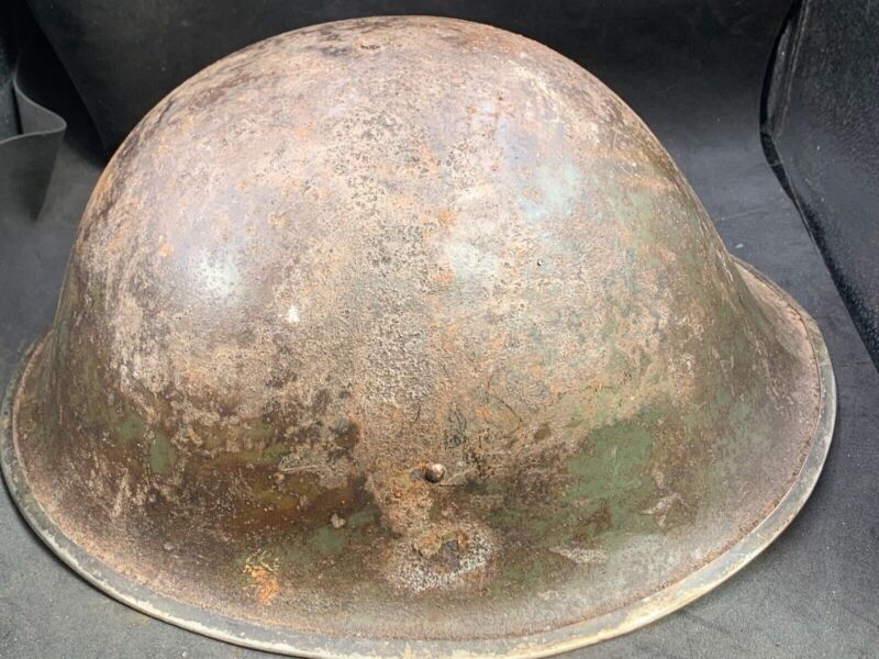 Original WW2 British Army / Canadian Army Mk3 Turtle Combat Helmet - The Militaria Shop