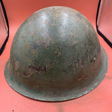 Charger l'image dans la galerie, Original British / Canadian Army WW2 Soldiers Military Combat Mk3 Turtle Helmet - The Militaria Shop