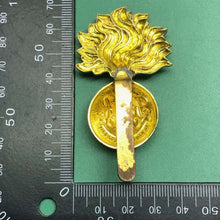 Load image into Gallery viewer, Original Canadian Army Les Fusiliers Mont-Royal Cap Badge - The Militaria Shop