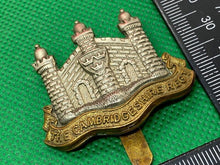 Load image into Gallery viewer, Original WW1 / WW2 British Army The Cambridgeshire Regiment Cap Badge - The Militaria Shop