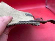 Lade das Bild in den Galerie-Viewer, Original British Army Soldiers Gaiter Spat 37 Pattern Webbing (Single) - The Militaria Shop