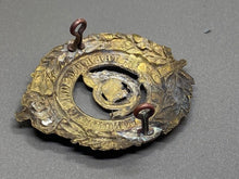 Load image into Gallery viewer, Original British Army - 51st (2nd Yorkshire West Riding) Glengarry Badge - The Militaria Shop