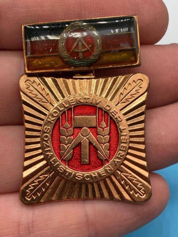 Genuine East German DDR Collective Socialist Work Labor Badge White Box - The Militaria Shop