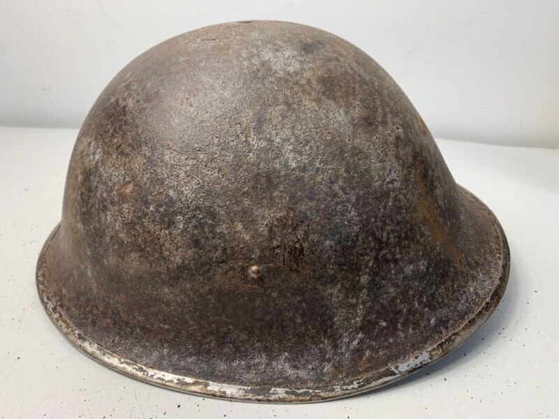 Mk3 Canadian / British Army Original WW2 Turtle Helmet High Rivet - The Militaria Shop