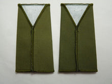 Load image into Gallery viewer, RHA Horse Artillery OD Rank Slides / Epaulette Pair Genuine British Army - NEW - The Militaria Shop