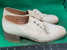 Charger l'image dans la galerie, Original WW2 British Army Women's White Summer Shoes - ATS WAAF - Size 230s - The Militaria Shop