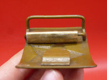 Charger l'image dans la galerie, Genuine Russian Soviet Army Belt Buckle - The Militaria Shop