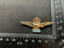Load image into Gallery viewer, Enamel & Guilt R.A.F Sweetheart Broach / Eagle Pilot Wings - UK Made - The Militaria Shop