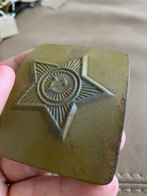 Load image into Gallery viewer, Genuine WW2 USSR Russian Soldiers Army Belt Buckle - Steel Painted Green - #8 - The Militaria Shop