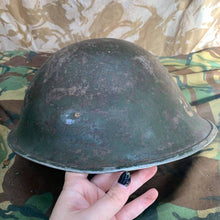 Charger l'image dans la galerie, Original WW2 British / Canadian Mk3 Army Combat Turtle Helmet - The Militaria Shop