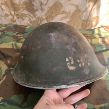 Charger l'image dans la galerie, Original WW2 British / Canadian Mk3 Army Combat Turtle Helmet - The Militaria Shop