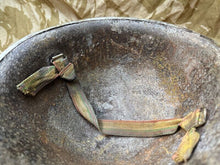 Charger l'image dans la galerie, WW2 Mk3 High Rivet Turtle - British / Canadian Army Helmet - Nice Original - The Militaria Shop