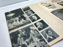 Load image into Gallery viewer, Original Dutch Language WW2 Propaganda Signaal Magazine - No.16 1943 - The Militaria Shop