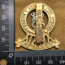 Load image into Gallery viewer, Genuine WW2 British Army Cap Badge - 15th/19th The King's Royal Hussars - The Militaria Shop