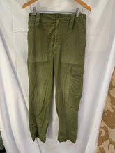 Charger l'image dans la galerie, Genuine British Army Surplus Lightweight Men's Trousers - Size 31" Waist - The Militaria Shop