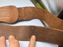 Lade das Bild in den Galerie-Viewer, Image #8