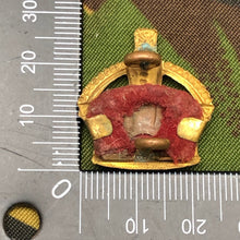 Load image into Gallery viewer, Original WW1/WW2 British Army Rank Crown - The Militaria Shop