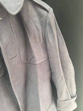 Charger l'image dans la galerie, Genuine British Army Surplus Household Guards Greatcoat Overcoat Size 188/100 - The Militaria Shop