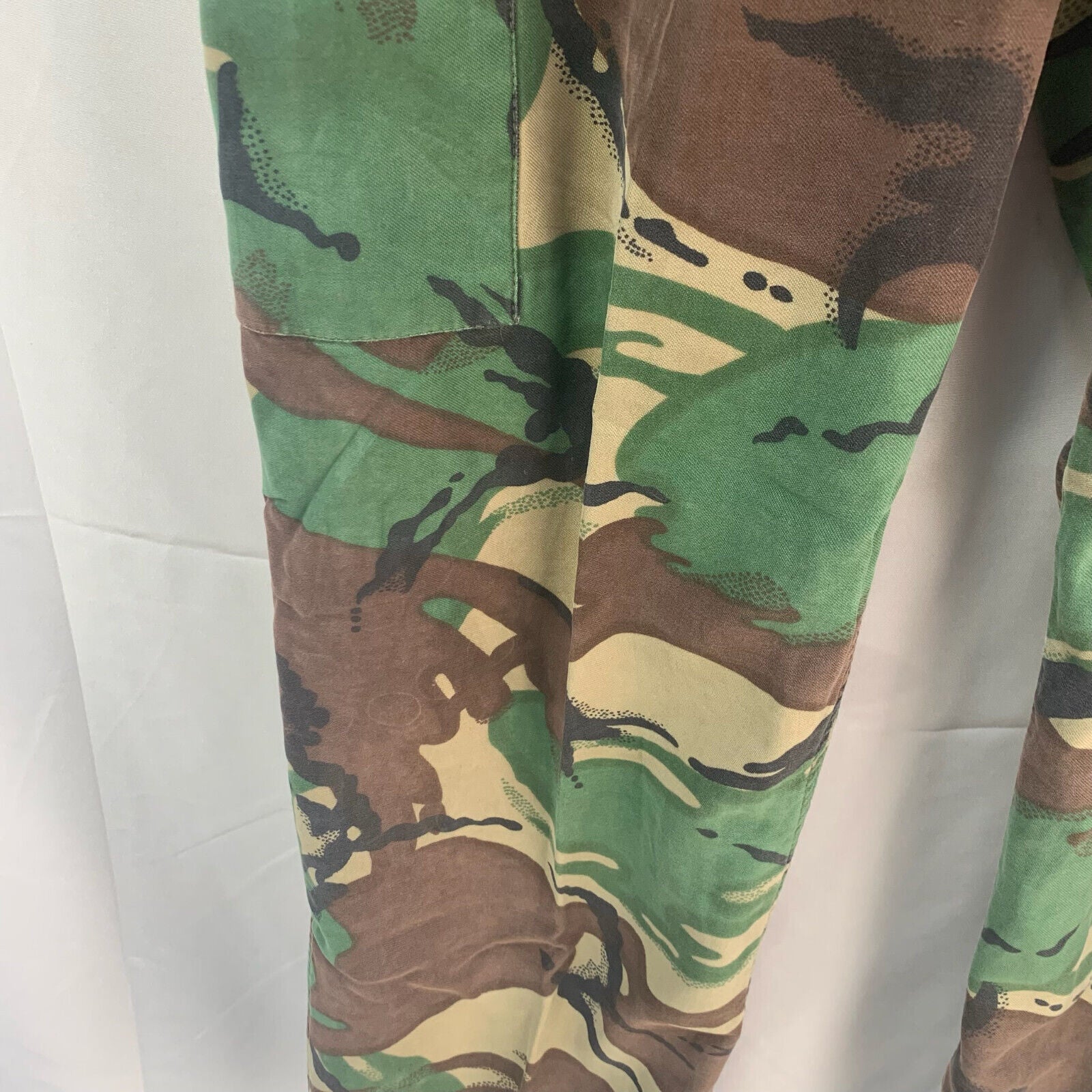 Genuine British Army 68 Pattern DPM Jungle Camouflaged Trousers - Size 30" Waist - The Militaria Shop