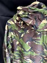 Load image into Gallery viewer, British Army DPM Camouflaged Grade 1 Windproof Combat Jacket Smock -Size 170/96 - The Militaria Shop