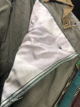 Charger l'image dans la galerie, Genuine British Army 68 Pattern DPM Trousers - Size 28" Waist - The Militaria Shop