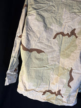 Charger l'image dans la galerie, Gulf War US Army DCU Camouflaged Combat Field Jacket Airborne - Medium/Regular - The Militaria Shop