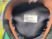 Lade das Bild in den Galerie-Viewer, Original British Army Peaked Cap with EIIR Buttons - Size 57cm - The Militaria Shop