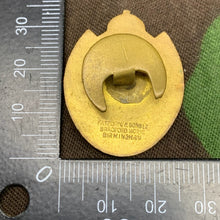 Lade das Bild in den Galerie-Viewer, British Army REME Royal Electrical Mechanical Engineers Assosiation Badge - The Militaria Shop