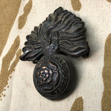 Load image into Gallery viewer, Original WW1 British Army Officers Bronze Royal Fusiliers Cap Badge - The Militaria Shop