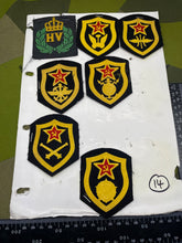 Charger l'image dans la galerie, Original Group of Russian Army Badges - The Militaria Shop