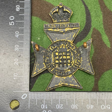 Load image into Gallery viewer, Original WW1 British Army 16th Battalion Queen's Westminster Rifles Cap Badge - The Militaria Shop