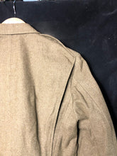 Lade das Bild in den Galerie-Viewer, Original WW2 US Army Class A Dress Jacket 1941 - Private Ryan Prop - 38" STUB - The Militaria Shop