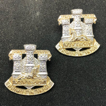 Charger l'image dans la galerie, Original British Collar Badge Pair - Dorset Regiment - The Militaria Shop