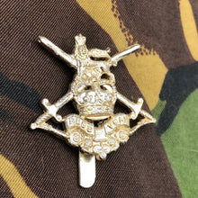 Load image into Gallery viewer, Genuine British Army Staybrite Cap Badge - Junior Leaders Regiment - The Militaria Shop