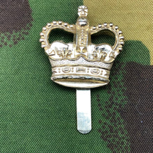 Charger l'image dans la galerie, Original British Staybrite Army Cap Badge Ministry of Defence Civilian Employee - The Militaria Shop