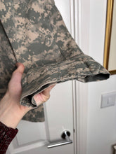 Load image into Gallery viewer, Surplus US Army ACU Combat Uniform Jacket-Medium Regular - The Militaria Shop