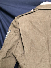 Lade das Bild in den Galerie-Viewer, British Army No.2 Women's Dress Uniform Jacket - Paratrooper - Size 170/92/72 - The Militaria Shop