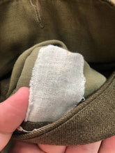 Lade das Bild in den Galerie-Viewer, Original WW2 US Army Class A Dress Jacket - Private Ryan Prop - 38" Regular - The Militaria Shop