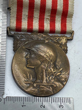Lade das Bild in den Galerie-Viewer, Original WW1 French Commemorative War Medal - The Militaria Shop