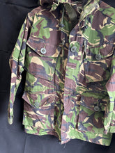 Load image into Gallery viewer, British Army DPM Camouflaged jacket Smock Windproof -Size 160/88 - The Militaria Shop
